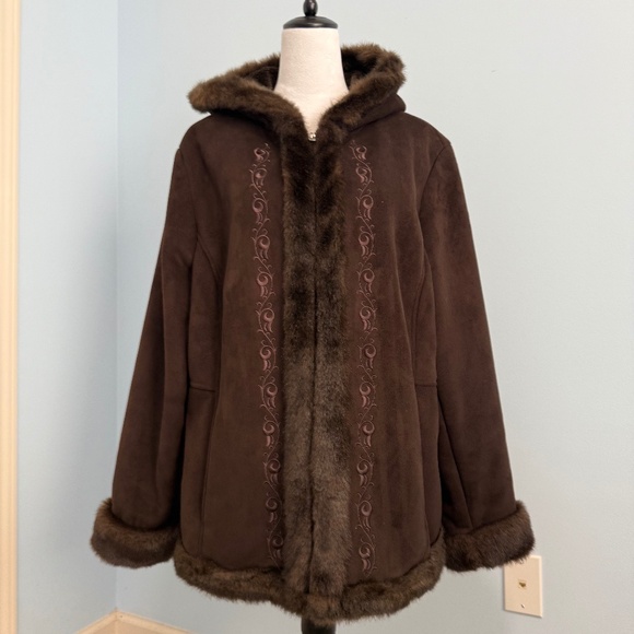 Braetan Women’s Plus Embroidered Faux Fur Hooded Microsuede Coat Brown Size 2X - Picture 1 of 10